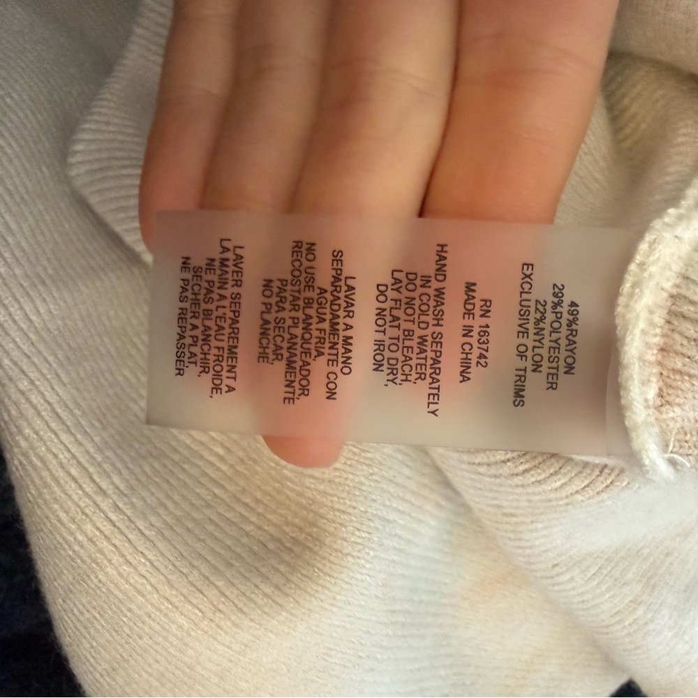 Bloomingdale’s knit 3/4 sleeve sweater - Picture 3 of 4